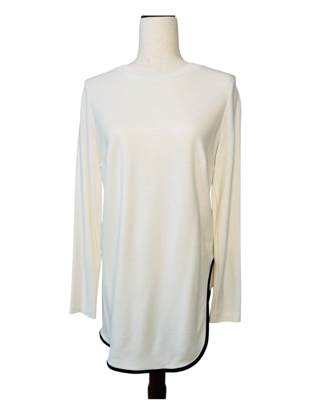 Akris Punto Cream Long-Sleeve Tunic Top with Black Trim at Hem Size 10